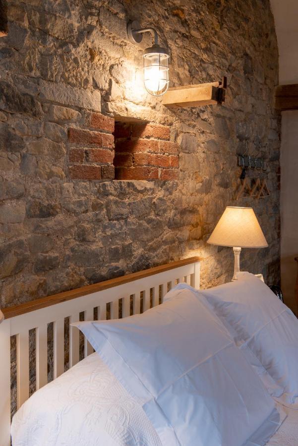 The Barn At Amberwell Bed & Breakfast Ditcheat Dış mekan fotoğraf